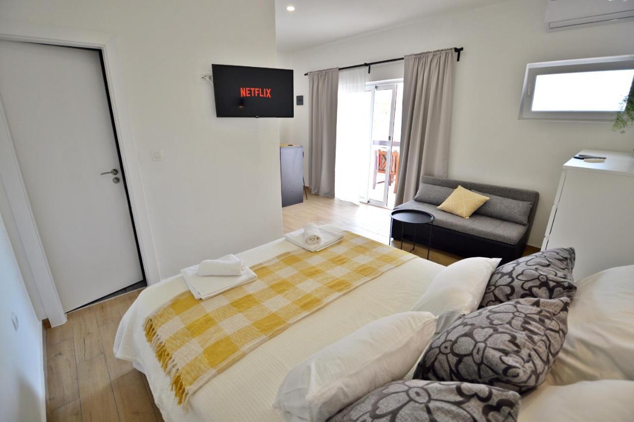 Marija Apartment Betina  Exterior photo