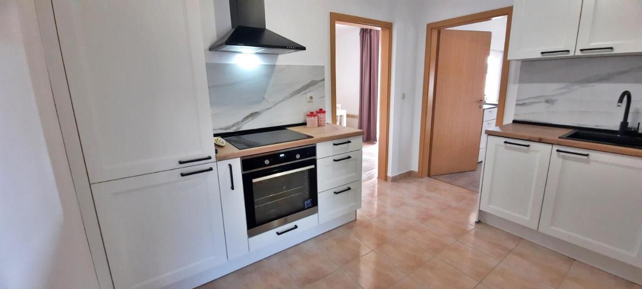 Marija Apartment Betina  Exterior photo